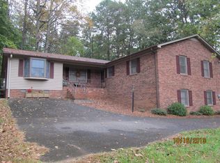 740 Greenhill Rd, Mount Airy, NC 27030