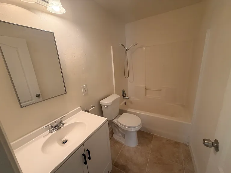1803 Larcus Ave #A — Photo 18