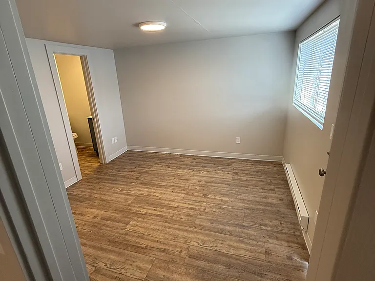 404 W University Way #11 — Photo 6