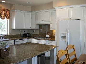 4th image of 1404 Gorgen Ln