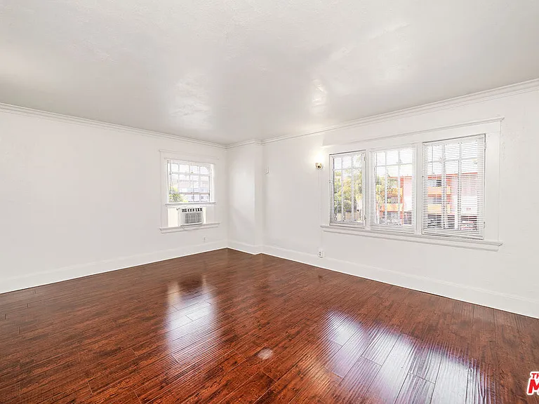 1404 S Manhattan Pl — Photo 28