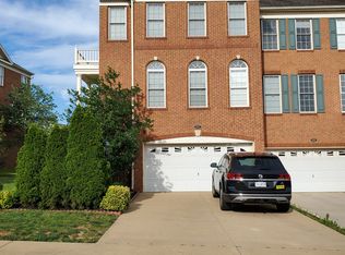 22522 Airmont Woods Ter, Ashburn, VA 20148