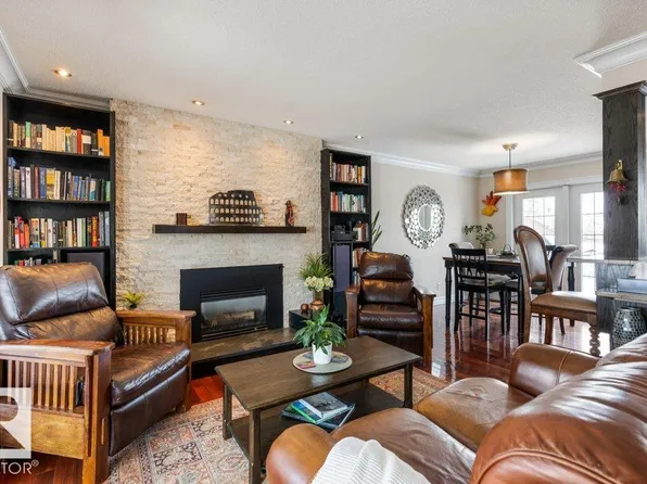 25 Mount Royal Dr, Saint Albert, AB T8N 1J3