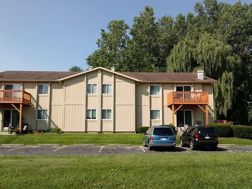 1st image of 7469 Crosscreek Dr