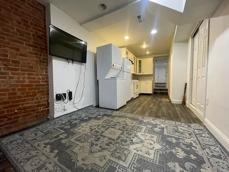 16 1/2 Wallis Ave #1 — Photo 1