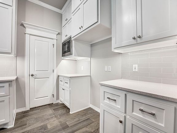 4th image of 5508 Malpaso Creek Dr
