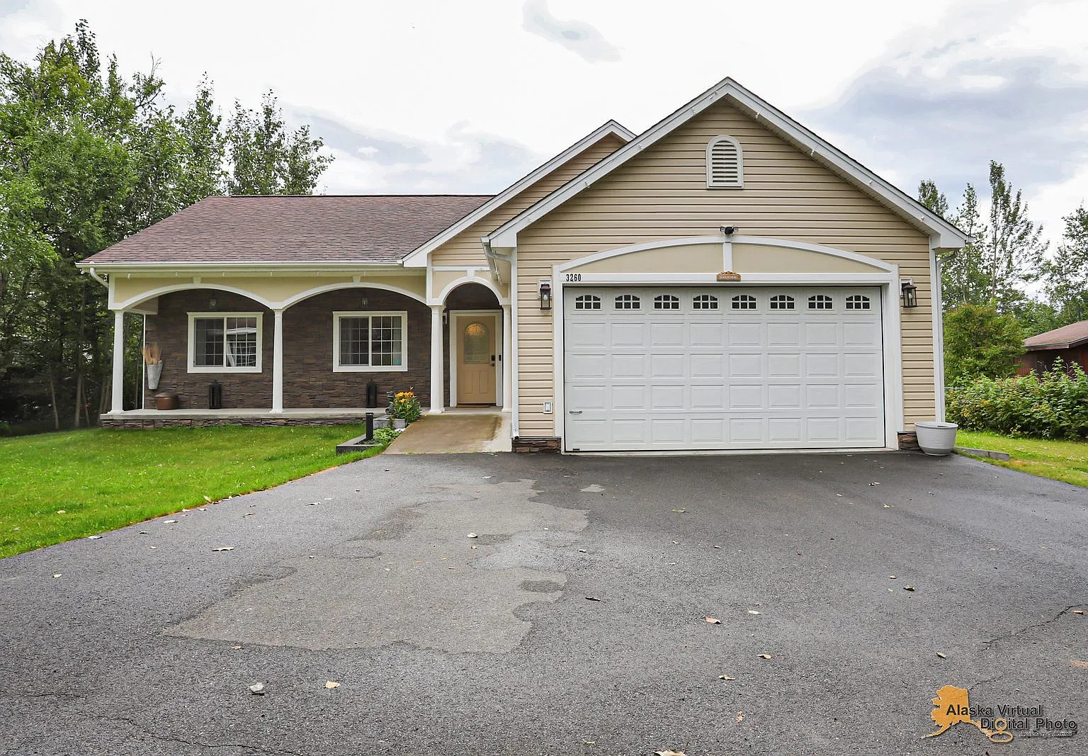 3 bed, 1734 sqft, $2,950 — Photo 1