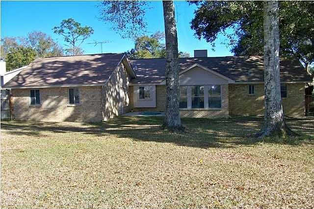 2nd image of 205 Arabian Dr