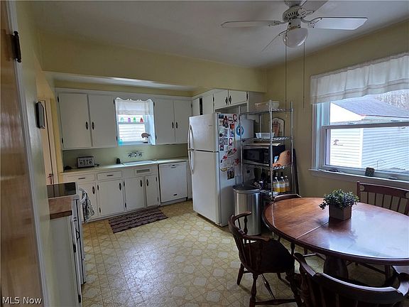 5th image of 1124 Irene Rd