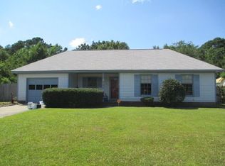 266 Raintree Rd, Jacksonville, NC 28540