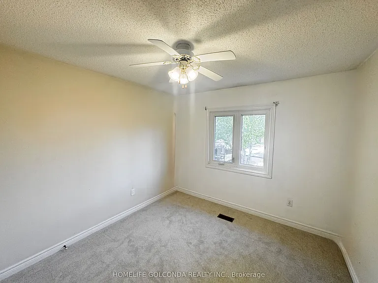 440 Seneca Ct — Photo 13