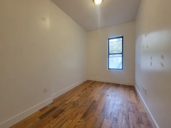 1279 Saint Johns Place image 7 of 18