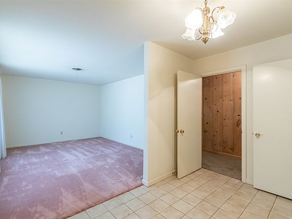 5th image of 2157 Ivanhoe Ln
