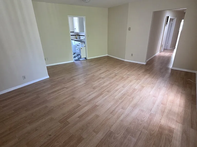 1710 Laurel Canyon Blvd #7 — Photo 1