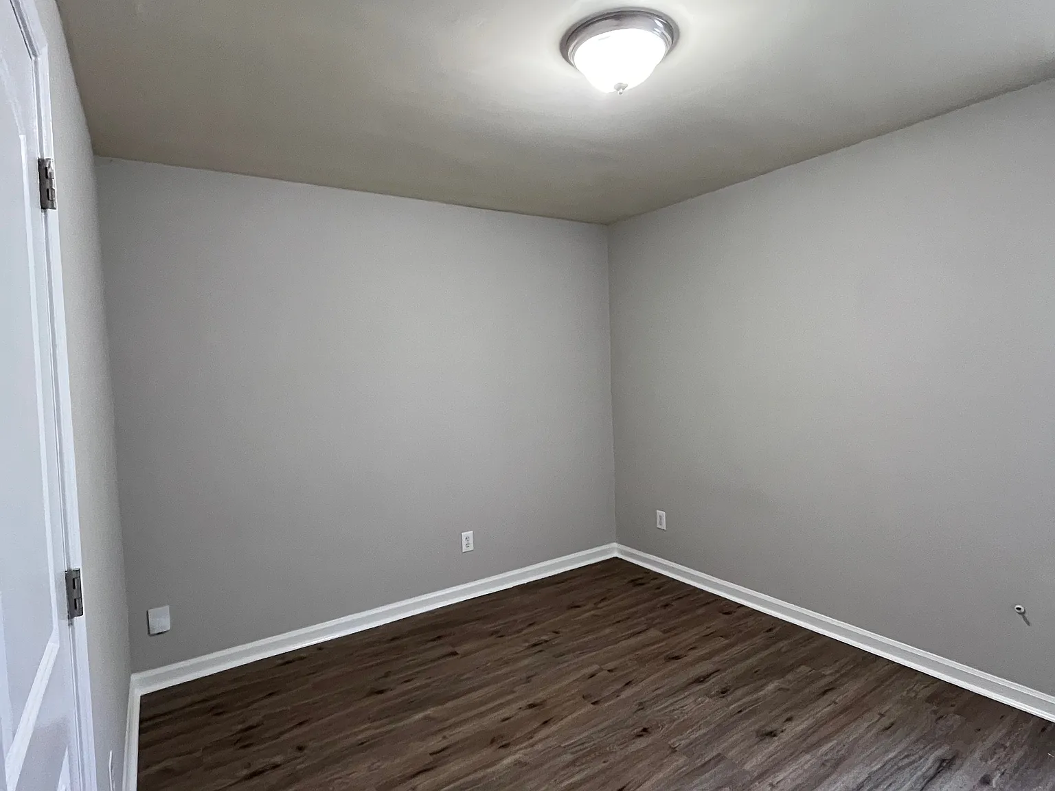 2 bed, 900 sqft, $1,350 — Photo 3