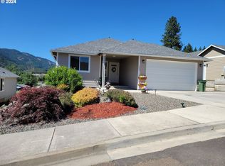 1261 NE Ballard Ct, Myrtle Creek, OR