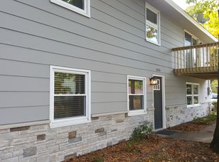 6636 Eagle Lake Dr N, Maple Grove, MN 55369