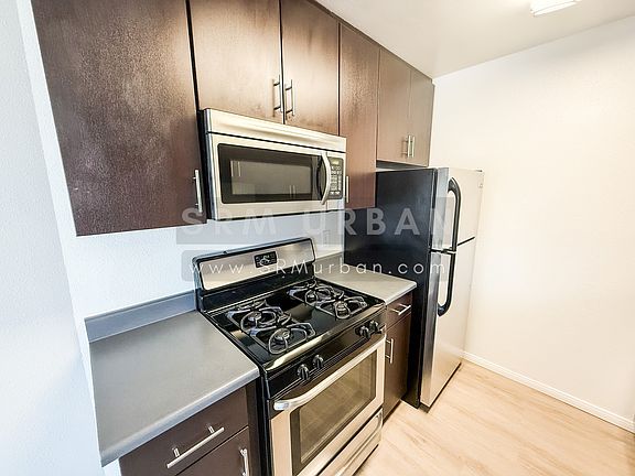 2nd image of 3751 36th St APT 8