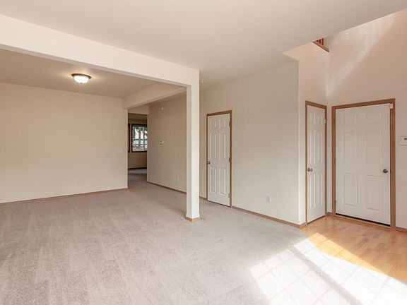 3rd image of 9013 174th Street Ct E