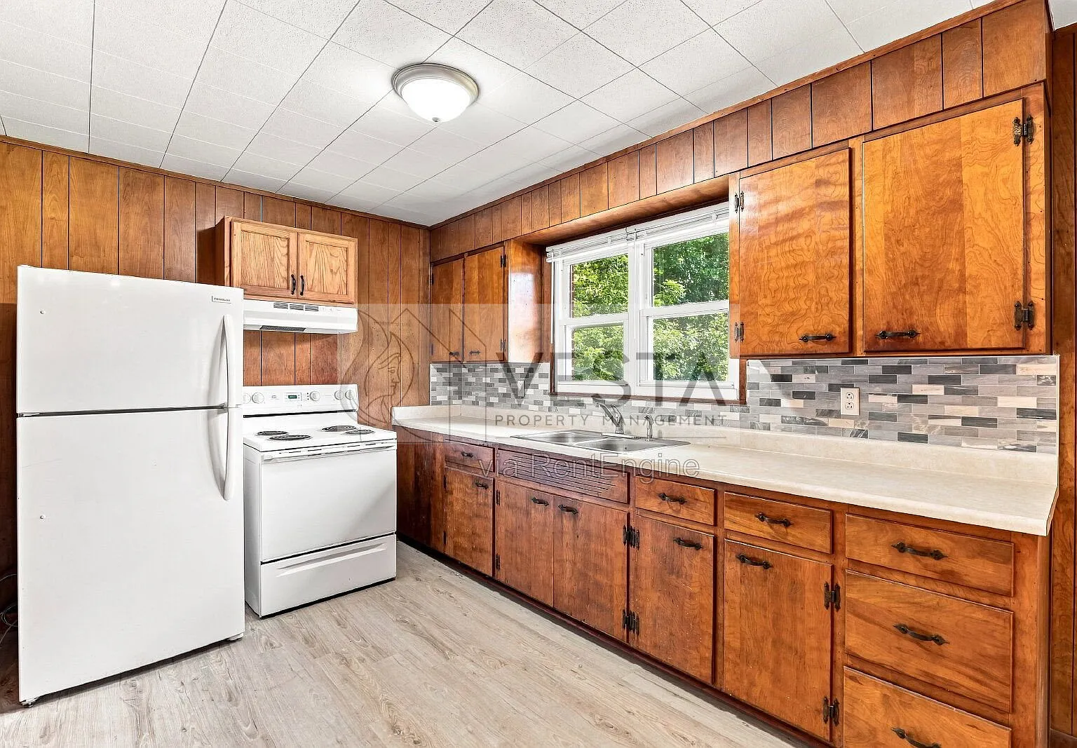 2 bed, 1.0 bath, 806 sqft, $1,595 — Photo 4