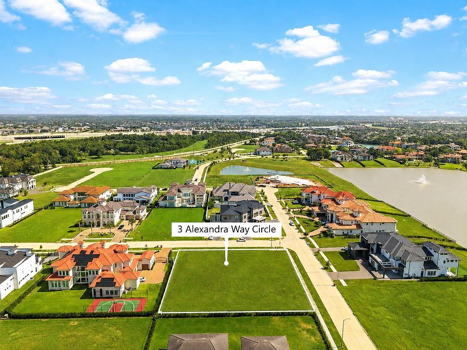 1st image of 3 Alexandra Way Cir