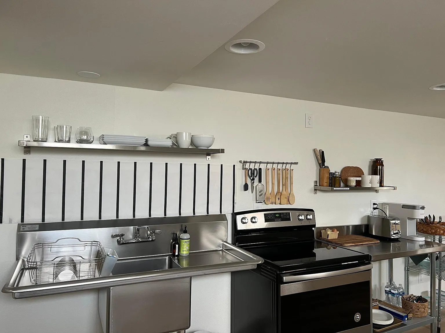 1 bed, 1000 sqft, $1,600 — Photo 4