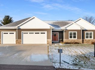 6357 Hayden Rd, Sun Prairie, WI 53590