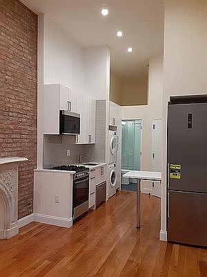 1st image of 216 E 17th St APT 2R