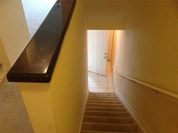 3rd image of 2845 NE 185th St APT 901
