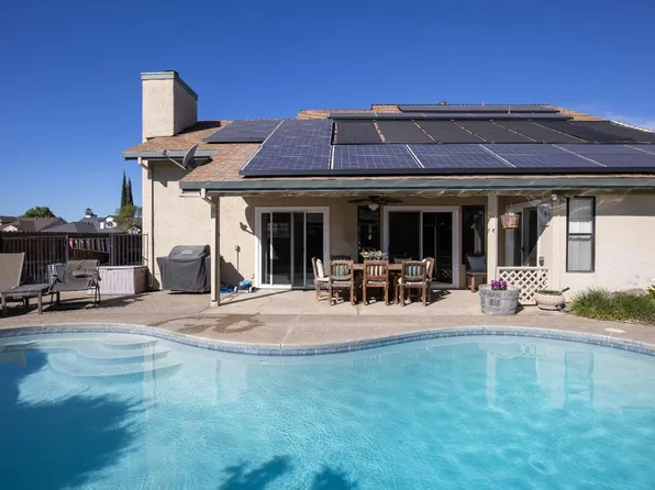 1057 Mission Ridge Dr, Manteca, CA 95337