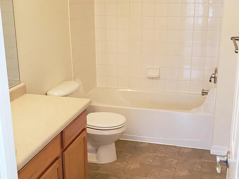 Second bedroom full bath