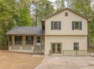 2084 Lou Ct, Grayson, GA 30017