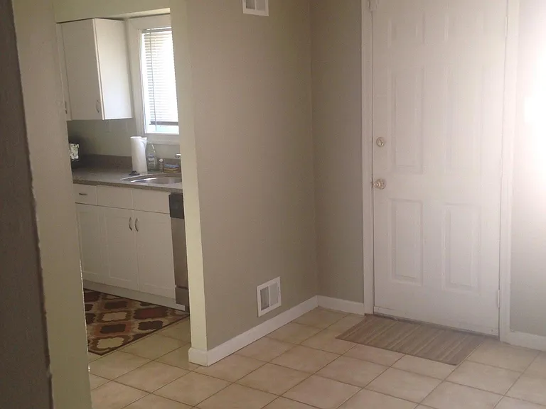 2306 Virginia Ave — Photo 4