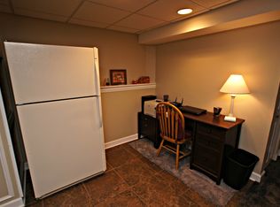 1925 Hastings Ave, Downers Grove, IL 60516