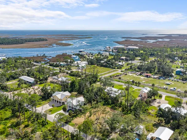 NW 1st St, Steinhatchee, FL 32359