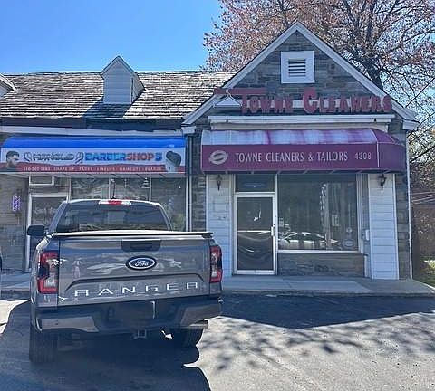 3rd image of 4306-4308 Township Line Rd