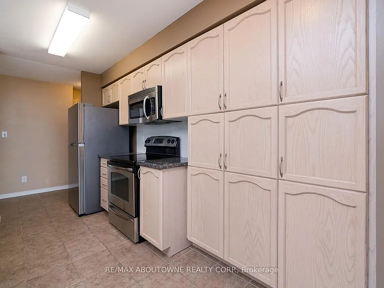 4850 Glen Erin Dr #704 — Photo 10