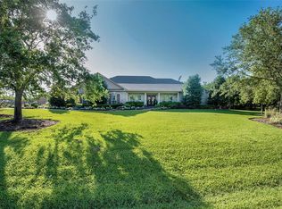 310 Quail Ridge Ln, Dickinson, TX 77539