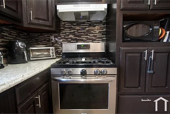 4 Burton Ave #3 — Photo 3