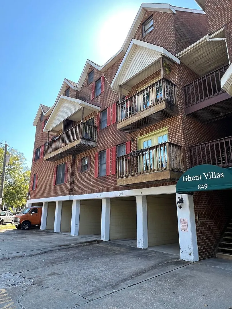 Newly updated Ghent Villa Condo! — Photo 1