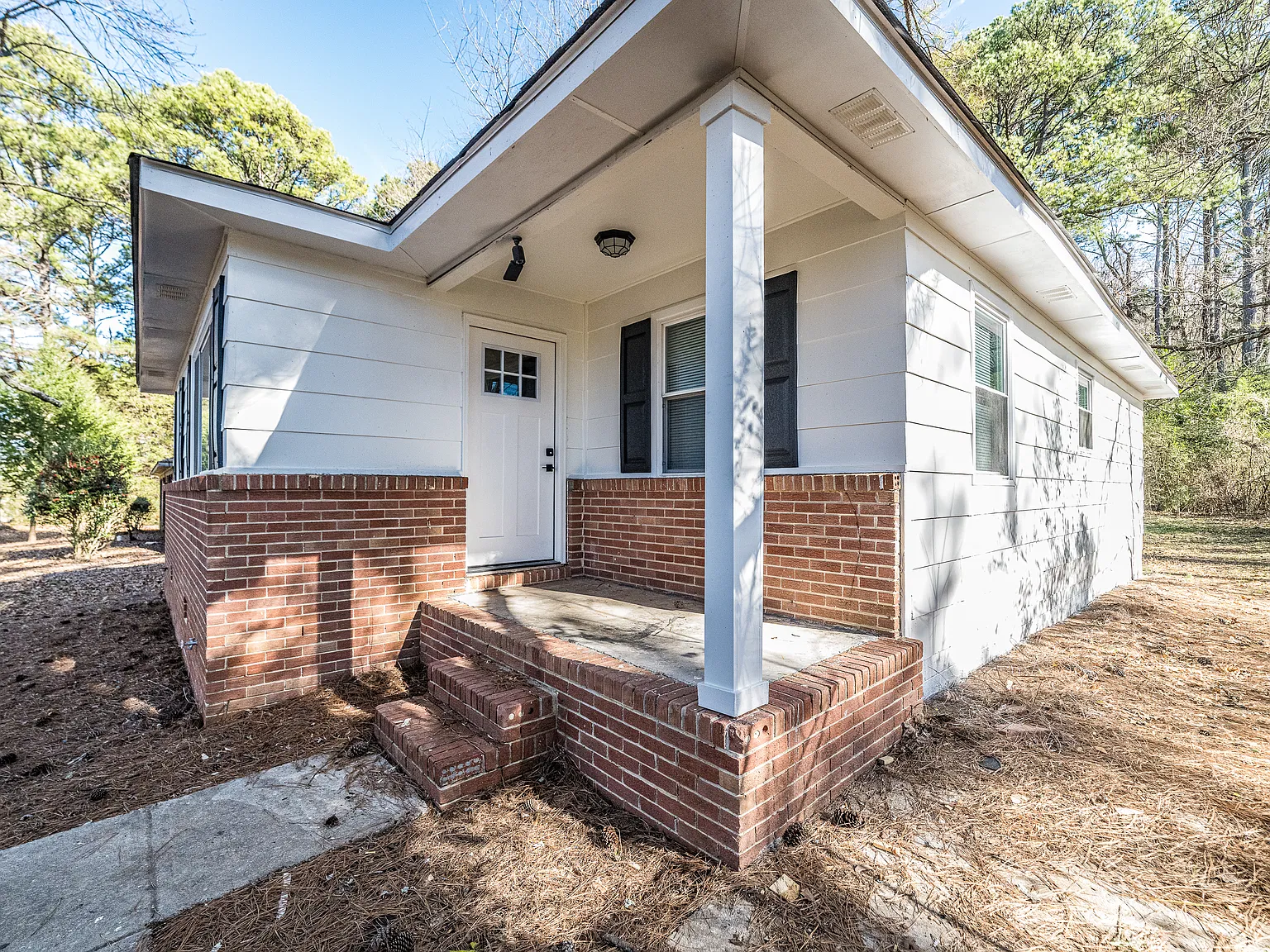 3 bed, 1167 sqft, $1,400 — Photo 2