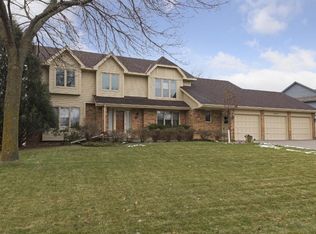 13419 Kerry Ln, Eden Prairie, MN 55346