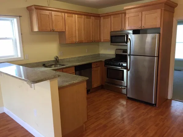 60 Friend St #1, Gloucester, MA 01930