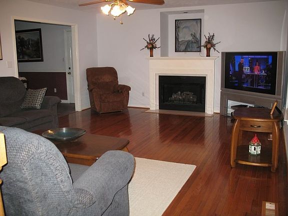 Living Room with new 3/4" Hardwood floors