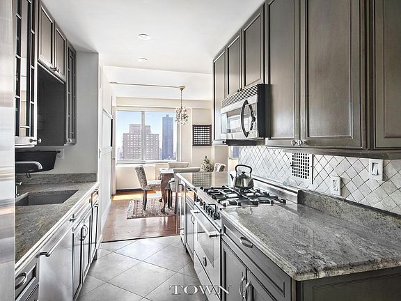 4th image of 1408 2nd Ave #29A