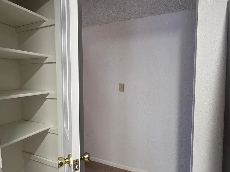3005 Barkarian Pl — Photo 13