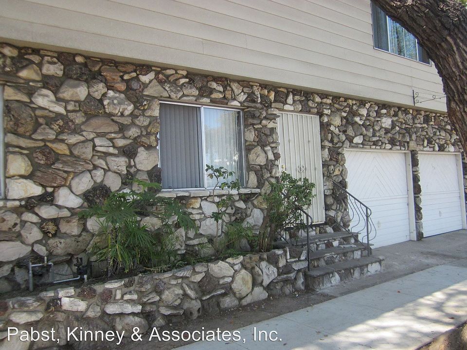 2nd image of 1212 E 3rd St APT 1