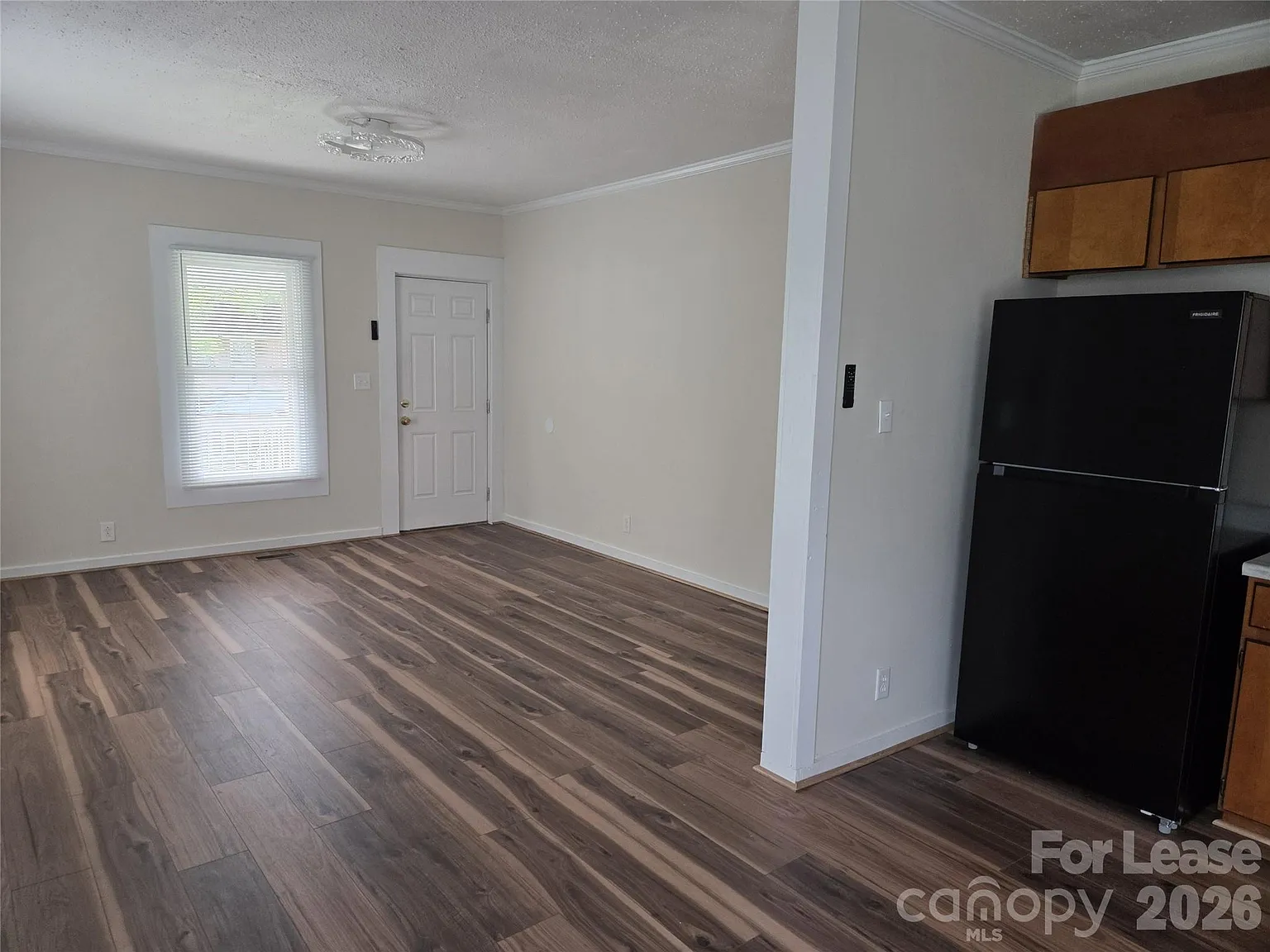 1 bed, 1.0 bath, $1,000 — Photo 3