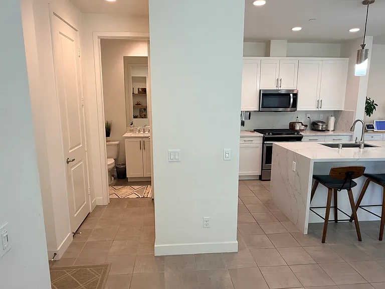 1425 Keck Rd — Photo 3