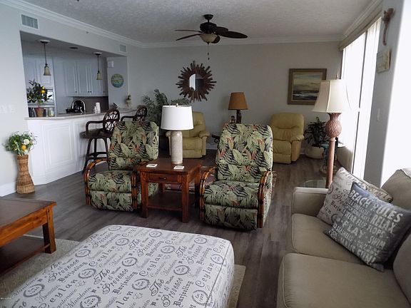 3rd image of 7115 Thomas Dr Unit 1204